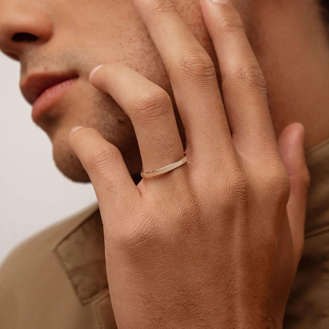 Admirable - Gold Wedding Band