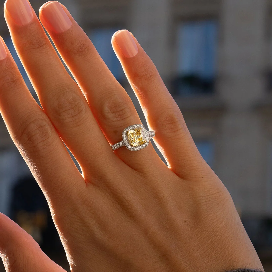 Délicate Signature II - Bespoke Ring