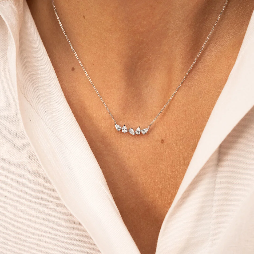 Audacieux 5 pears - Diamond Necklace