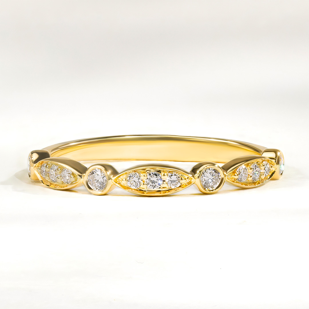 Alliance en diamants Marquise