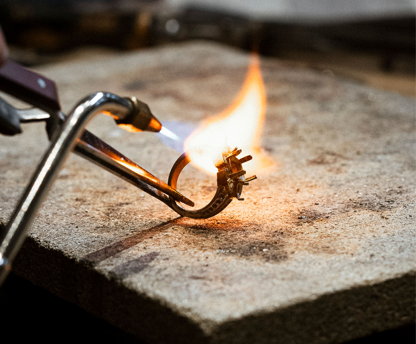 ate_bdf_art_cou_300_dem_bla_22